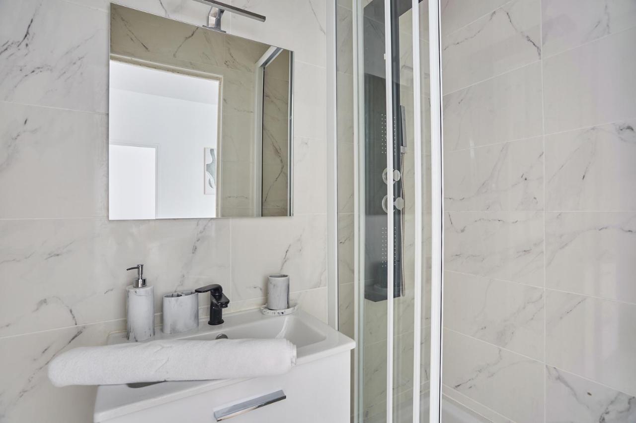 Residence Neuilly Bois De Boulogne By Studio Prestige Екстер'єр фото
